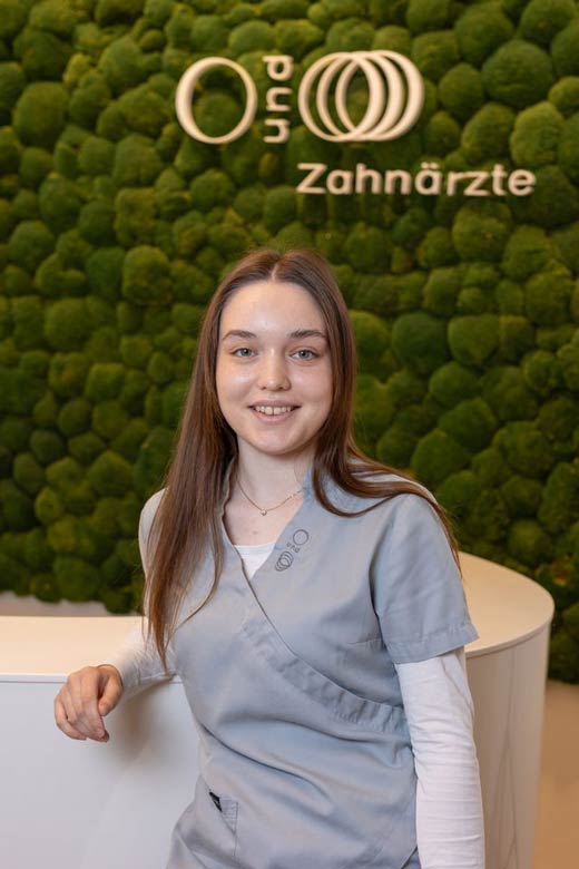 Auszubildende Tania