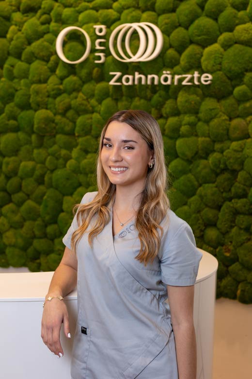 Zahnmedizinische Fachangestellte Naida