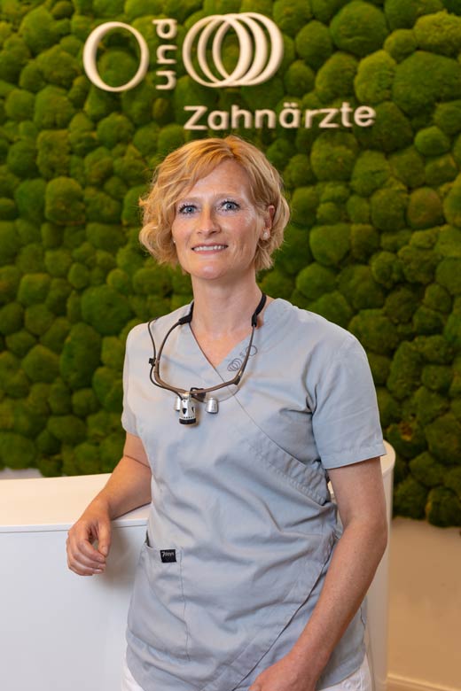 Zahnmedizinische Prophylaxeassistentin Deborah